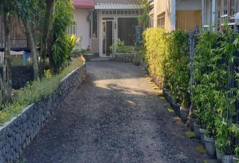 فندق Oyo 1079 Mayon View Garden Apartelle Sa Bukid