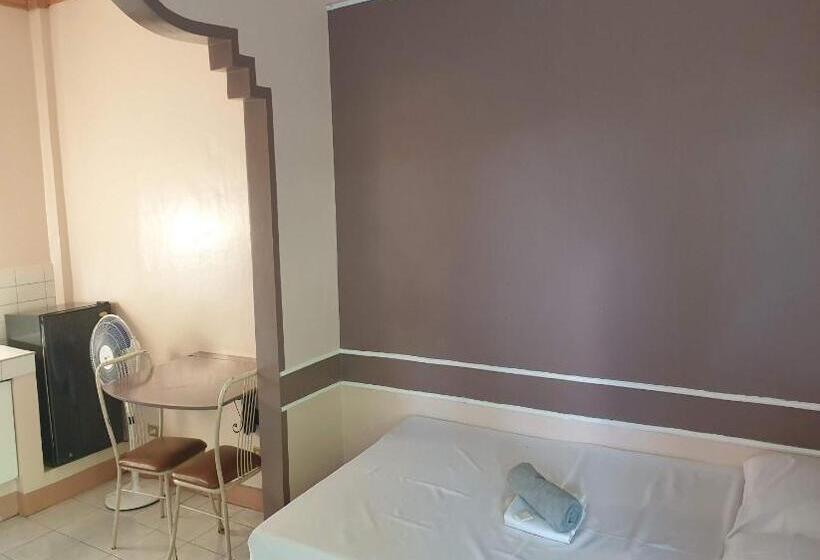 فندق Oyo 1079 Mayon View Garden Apartelle Sa Bukid