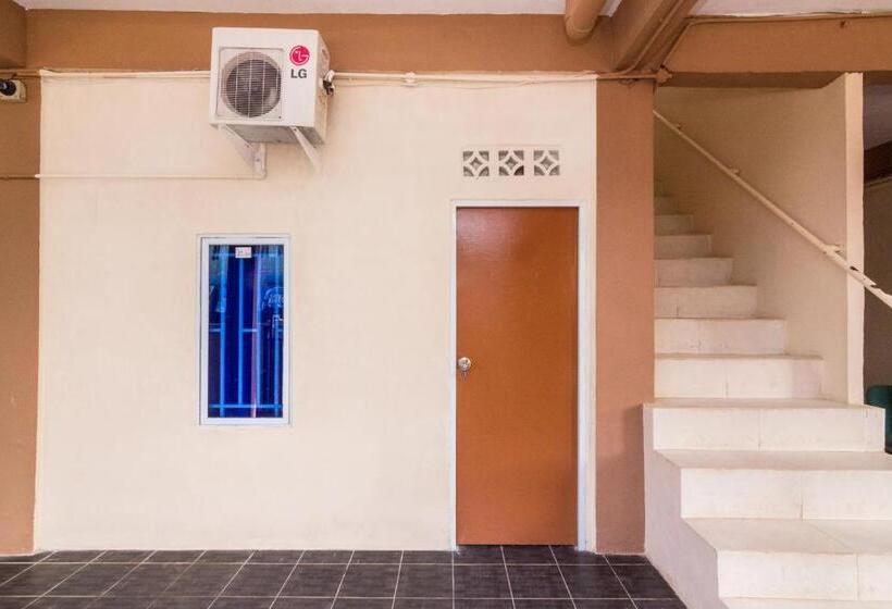 فندق Oyo Life 2583 Kost Anggun