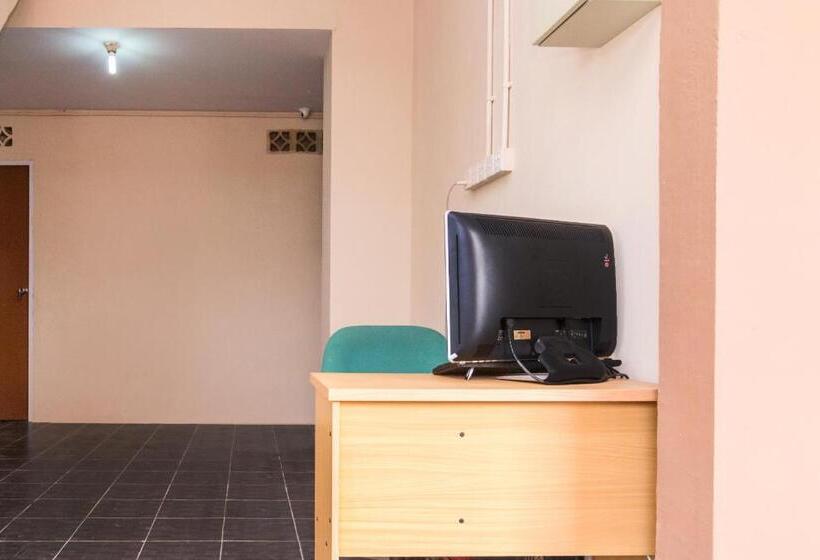 فندق Oyo Life 2583 Kost Anggun