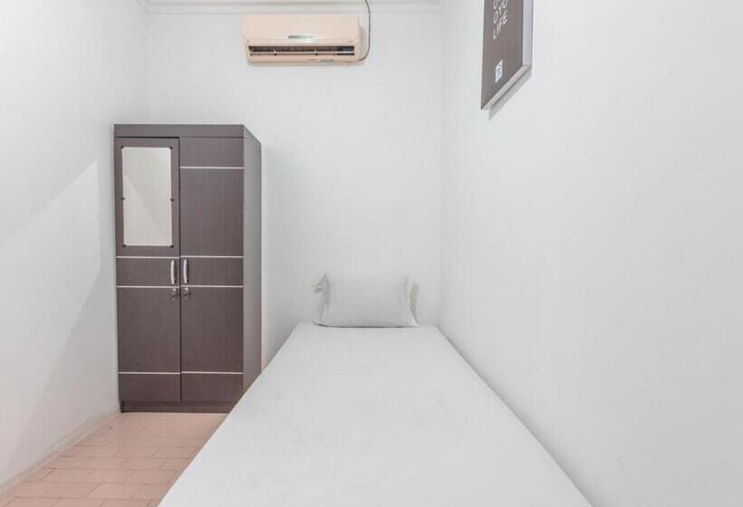 ホテル Oyo Life 3047 Gita Kencana