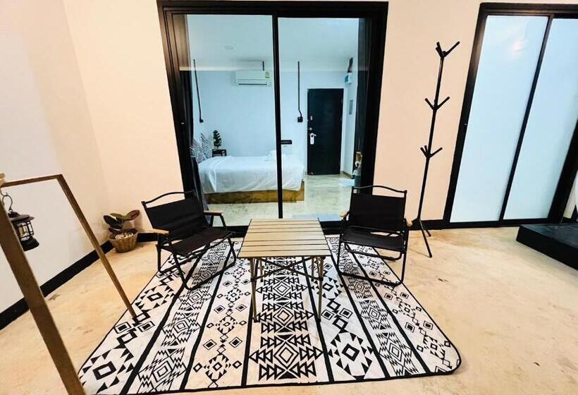 בית מלון כפרי Penguin Villa Resort & Bistro