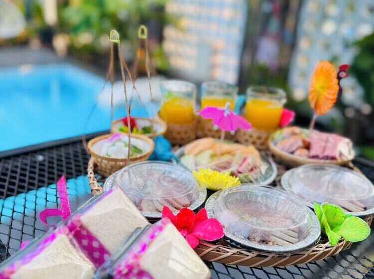 בית מלון כפרי Penguin Villa Resort & Bistro