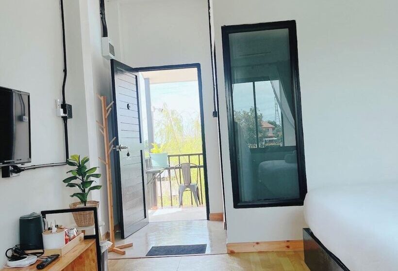 בית מלון כפרי Penguin Villa Resort & Bistro