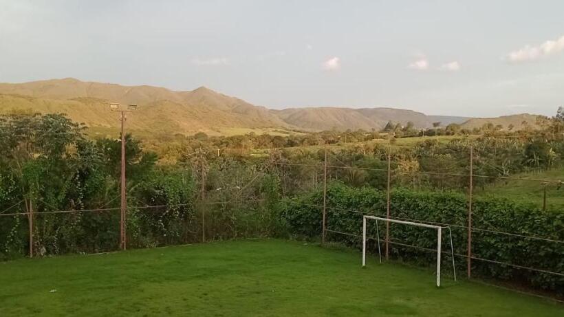 בית מלון כפרי Pousada Vale Verde   Campo De Futebol E Sinuca Pro