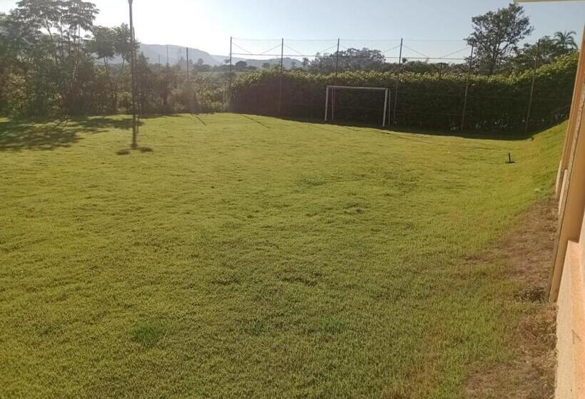 בית מלון כפרי Pousada Vale Verde   Campo De Futebol E Sinuca Pro