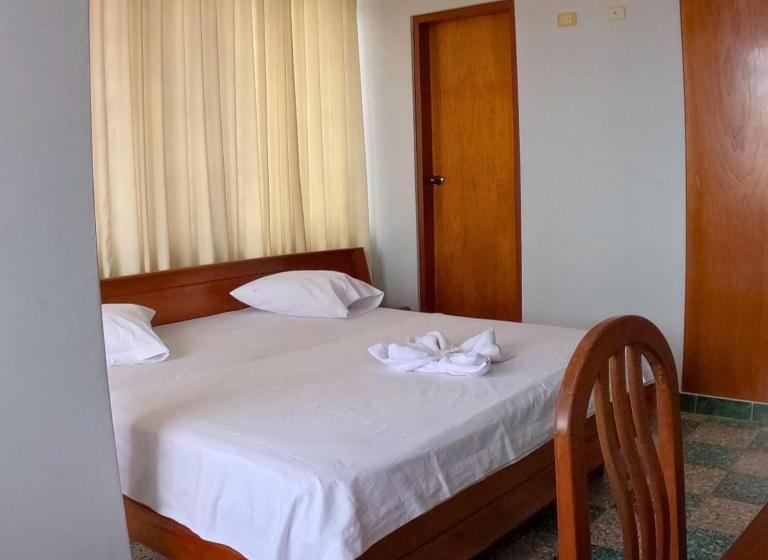 ホテル Royal Park