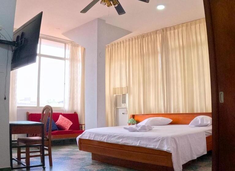 ホテル Royal Park