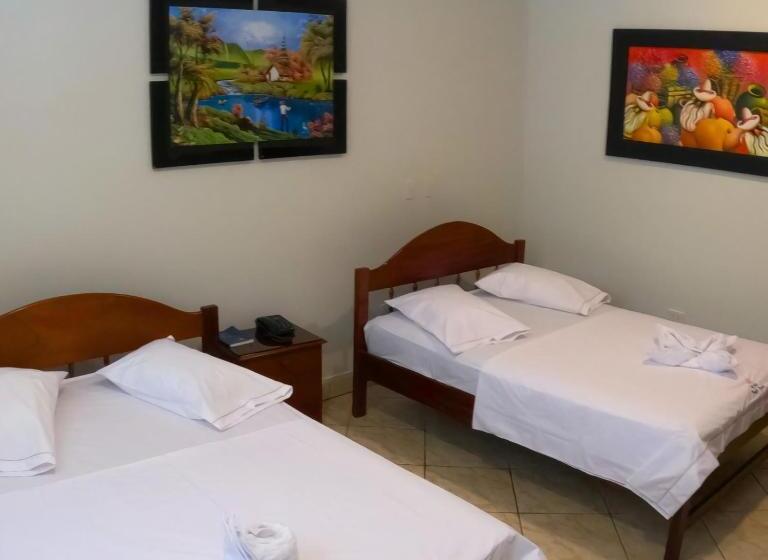 ホテル Royal Park