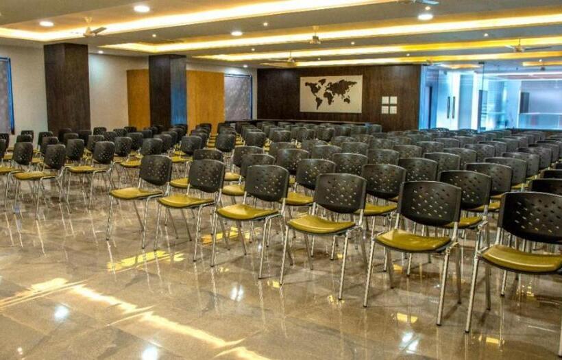 Отель Shivalik   Mehsana