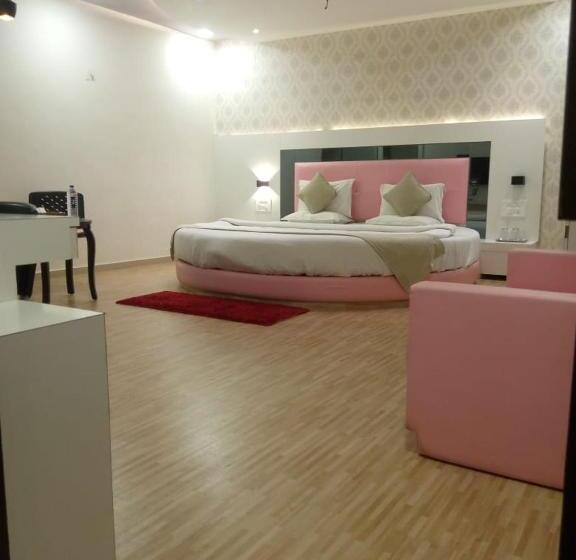 Отель Shivalik   Mehsana