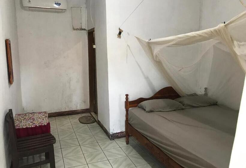 호텔 Talenta Mas Homestay