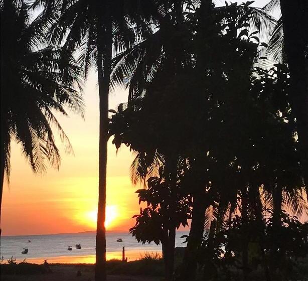 호텔 Talenta Mas Homestay