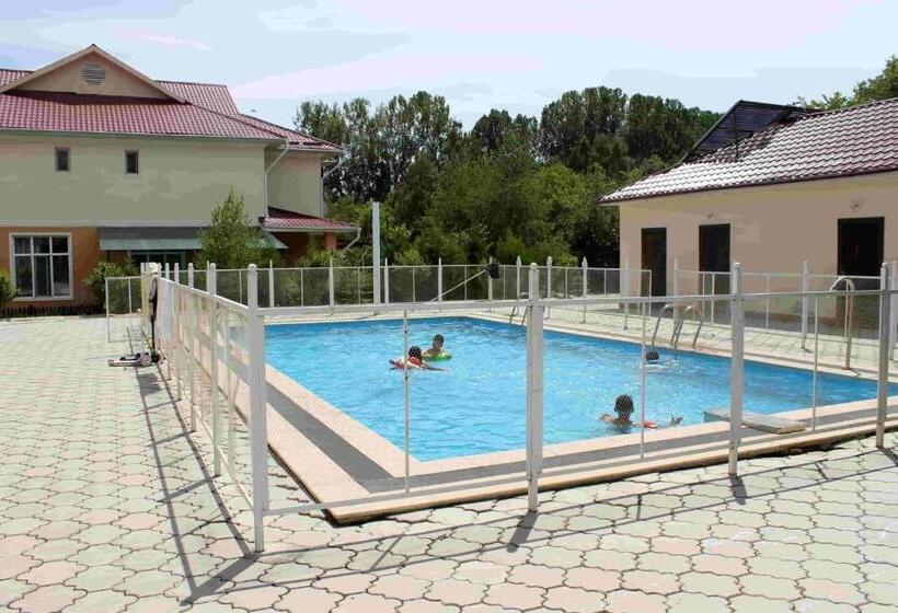 هتل Talisman Village