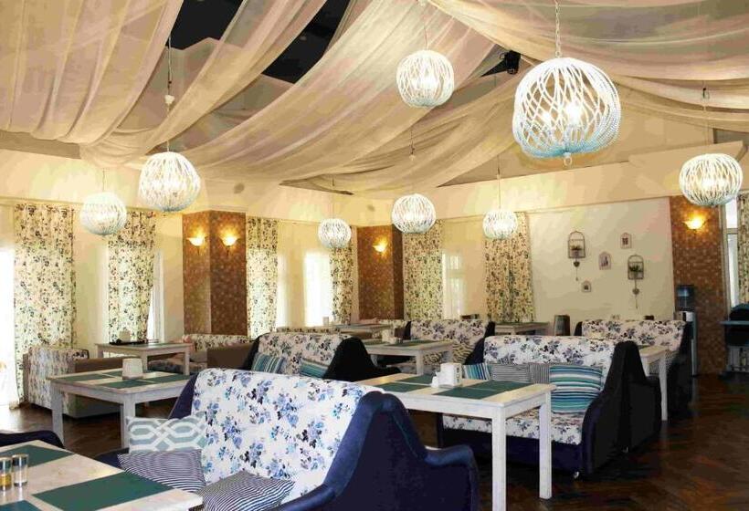 هتل Talisman Village