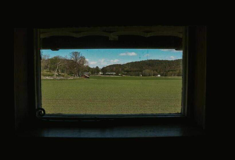 فندق The Thistle Inn   Eko Farmstay