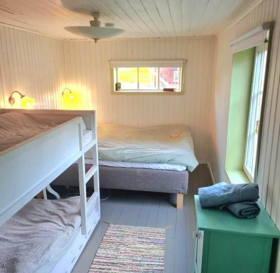 فندق The Thistle Inn   Eko Farmstay