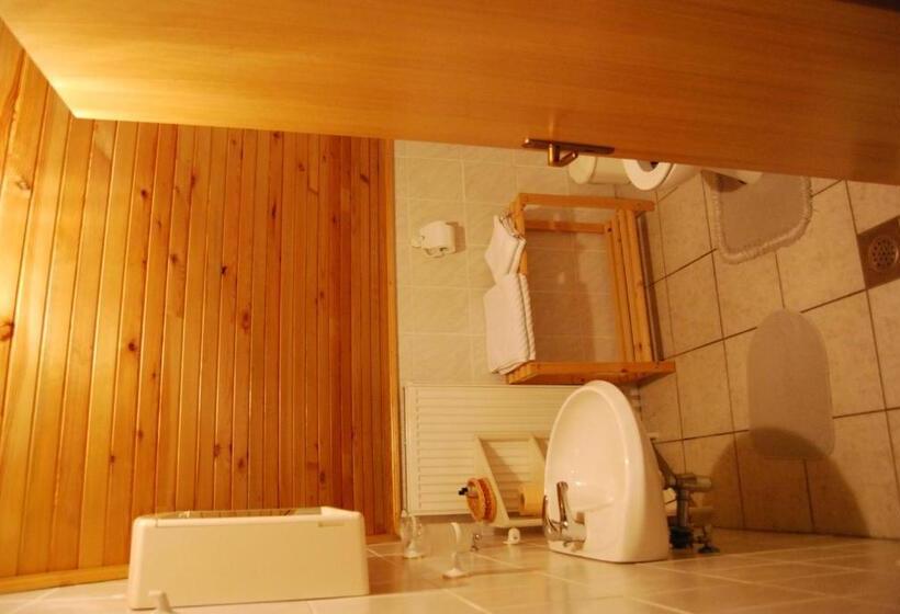 هتل Tourist Farm Klevž