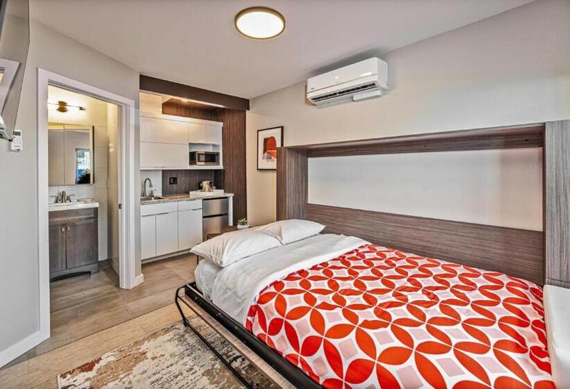 호텔 Walkable Wonder Midtown Studio Near Downtown Gems