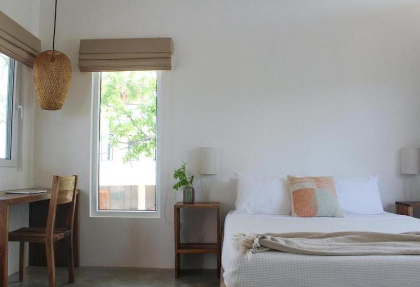 فندق Waves & Wifi   Popoyo