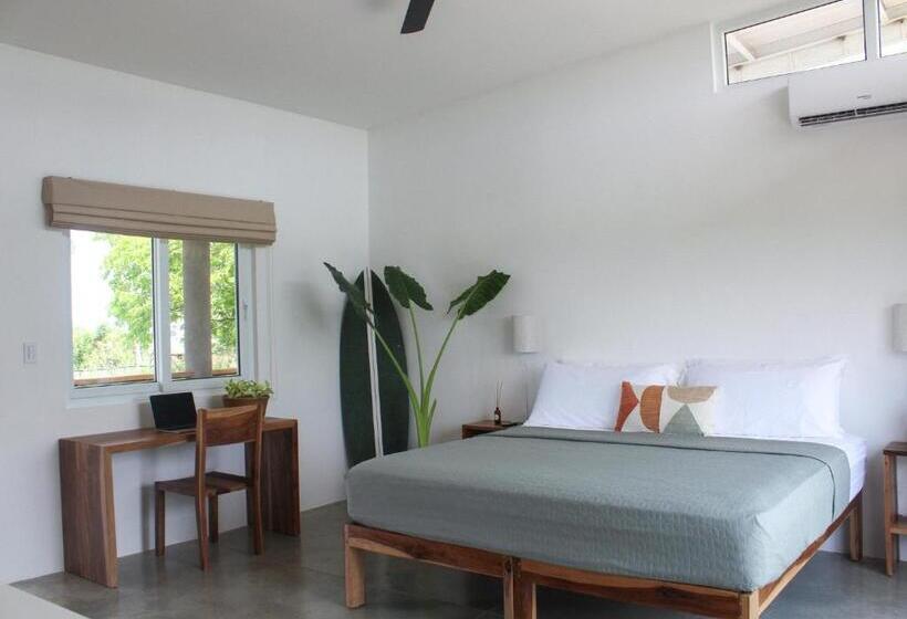 فندق Waves & Wifi   Popoyo