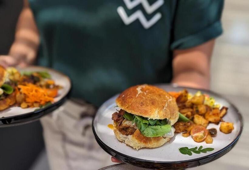 فندق Waves & Wifi   Popoyo