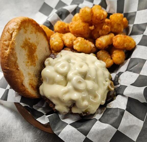 Lewiston Hotel Bar & Grill