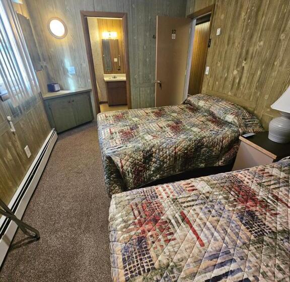 Lewiston Hotel Bar & Grill