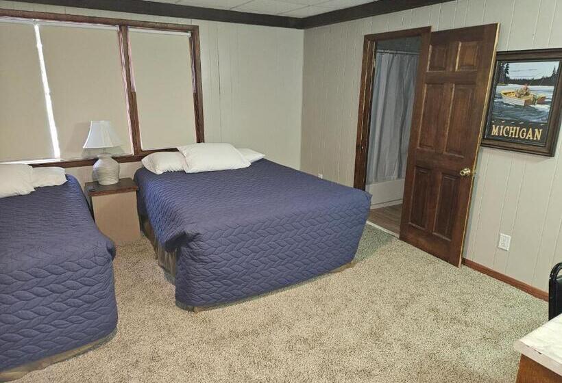 Lewiston Hotel Bar & Grill