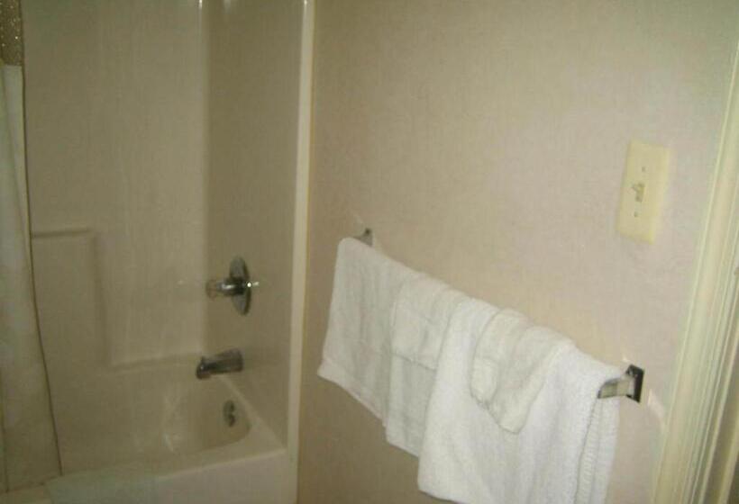 Мотель Budget Inn Carlisle