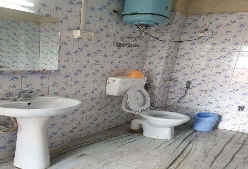 Oyo Flagship Hotel Polynia