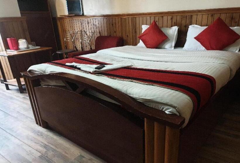 Oyo Flagship Hotel Polynia