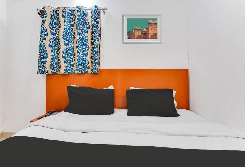 Oyo Hotel Silver Plaza