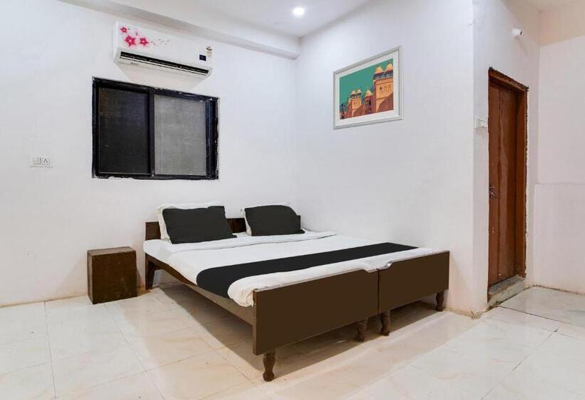 Oyo Hotel Silver Plaza