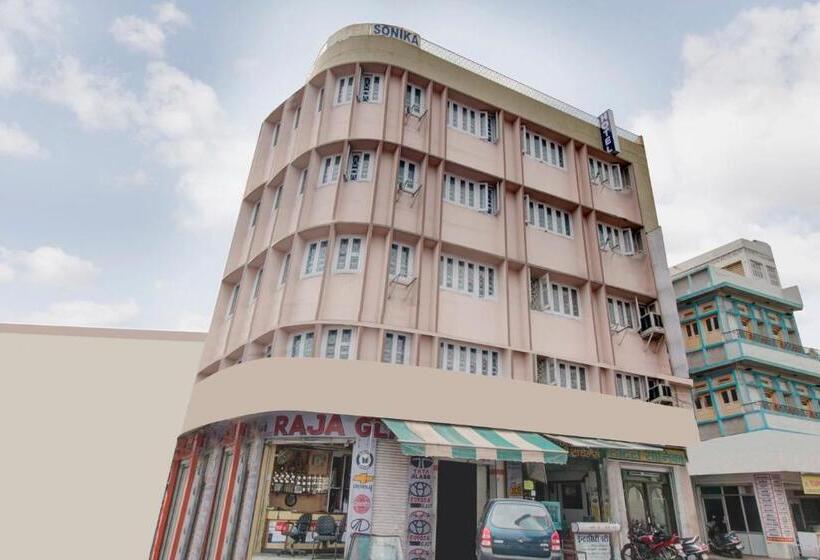 호텔 Spot On Sonika