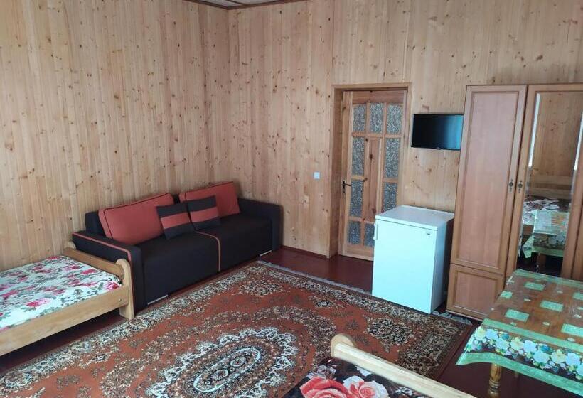 پانسیون білий птах