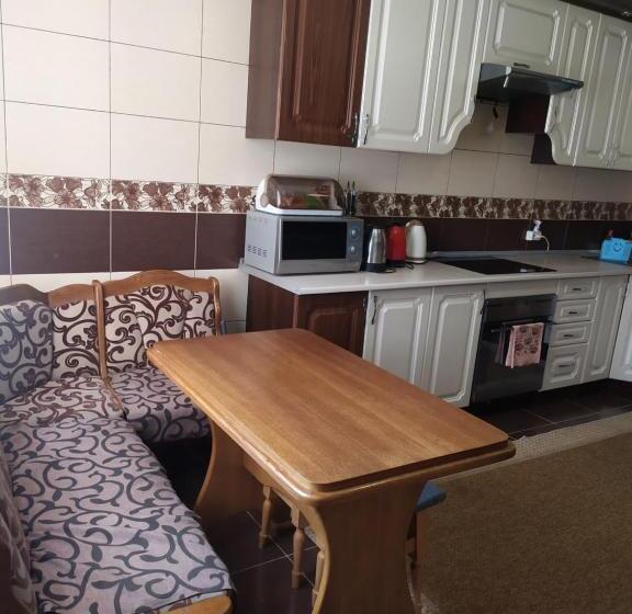 پانسیون білий птах