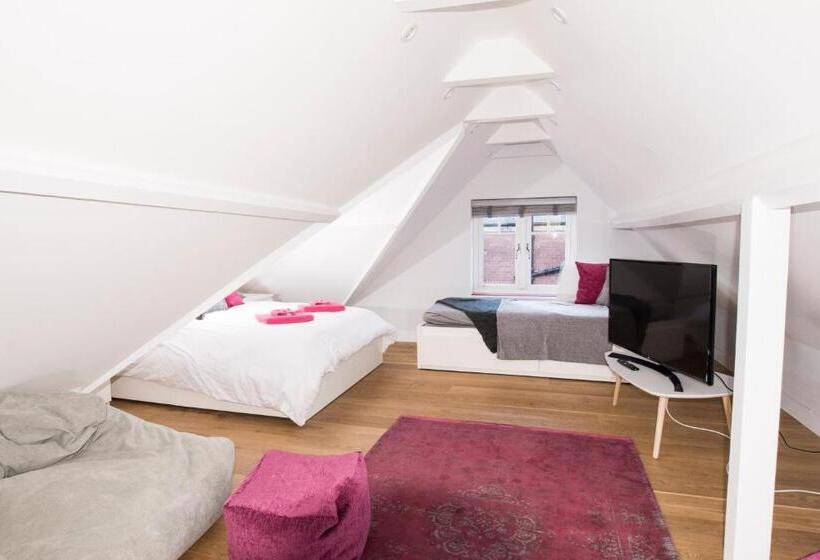 פנסיון 4 Spicer Road