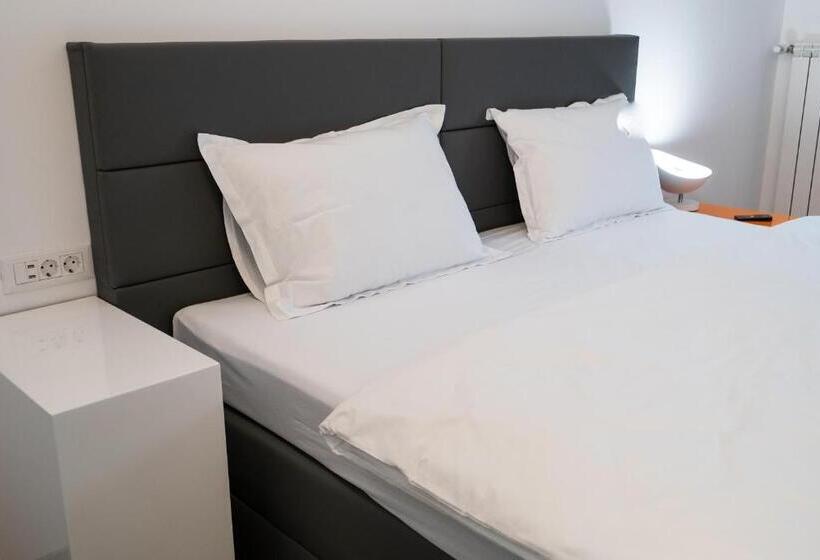 Пансион Alter Ego