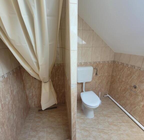 膳宿费 Azta Central Apartments