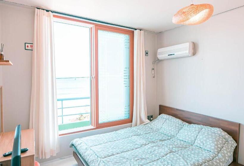 بنسيون Gangneung Hostel