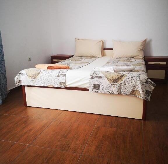 پانسیون Guest House Petrovi