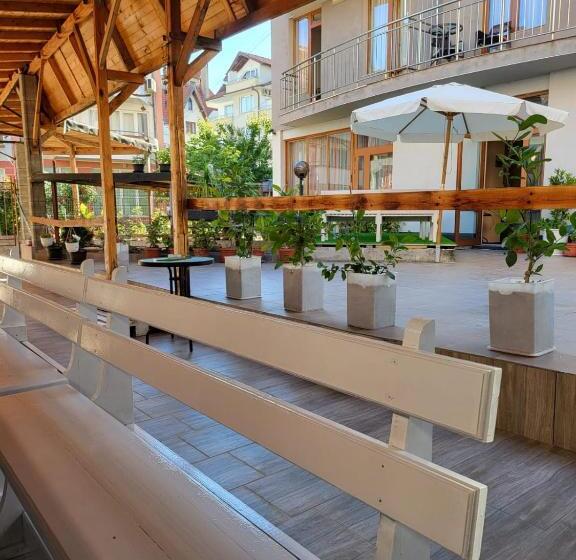 膳宿费 Guest House Petrovi