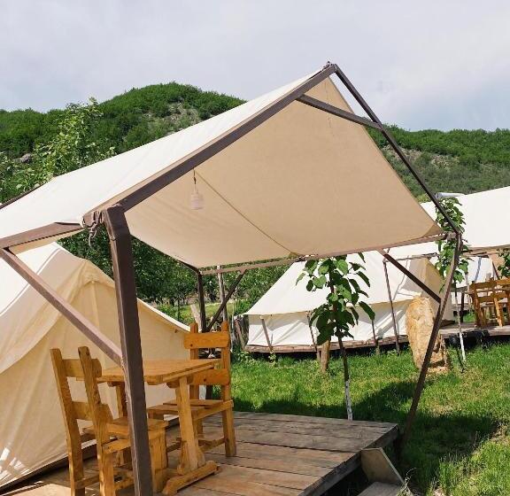 ペンション Hovek Guest House