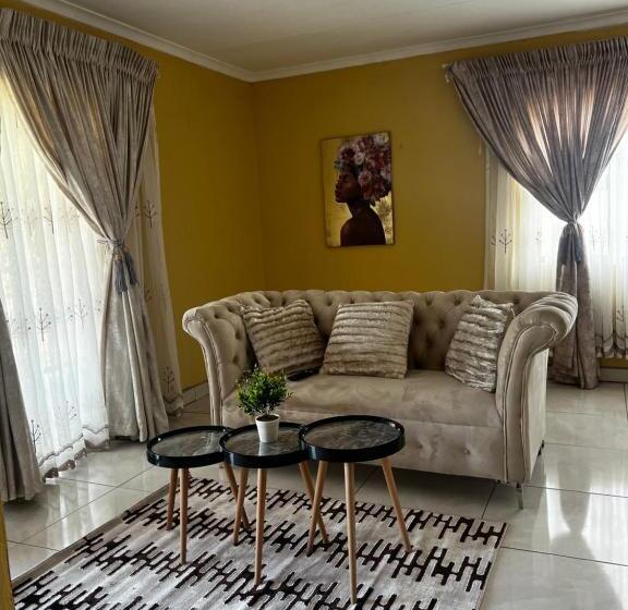 פנסיון Nkguesthouse