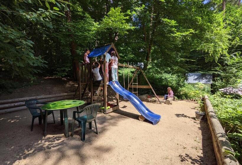 پانسیون Penzion Jezero