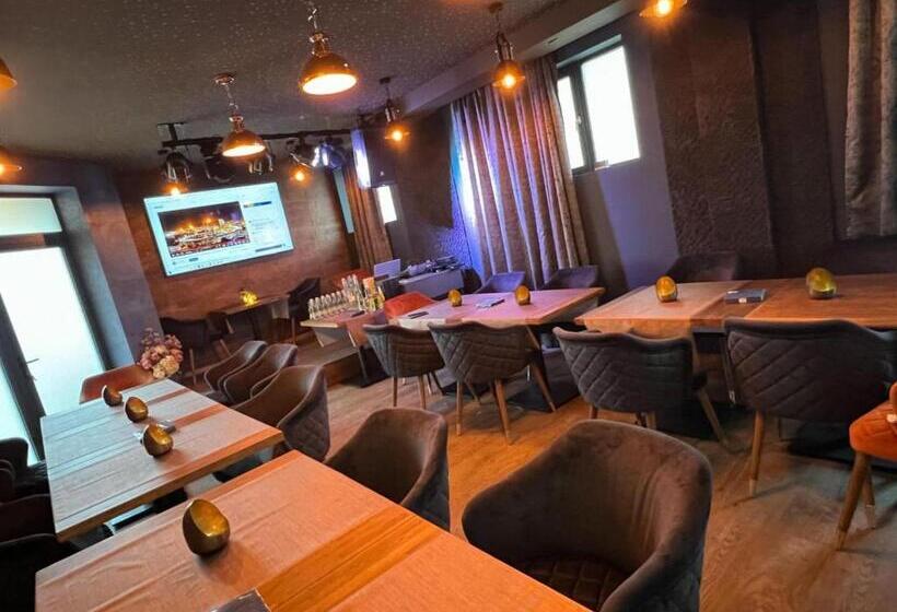 膳宿费 Pino Villa, Casa, Cucina е Terrazza