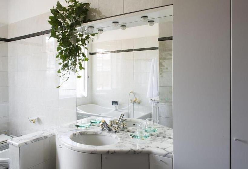 פנסיון Rooms Villa Bergamo Airport