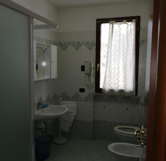 פנסיון Sestosenso Food Drink Sleep Ristorante Pizzeria Alloggi