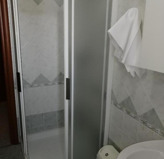 פנסיון Sestosenso Food Drink Sleep Ristorante Pizzeria Alloggi